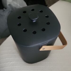BAMBOOZLE Bamboo Compost Pail
